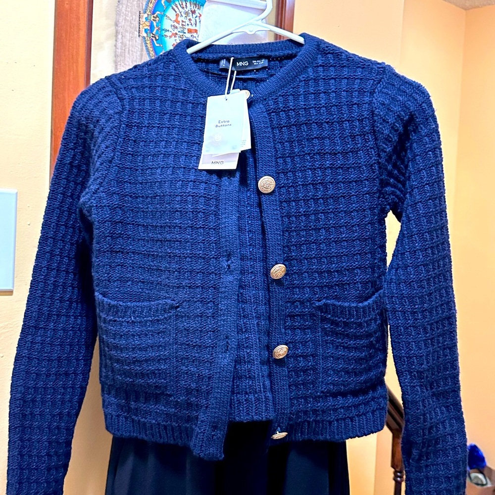 MNG Mango new with tags cropped cardigan XS